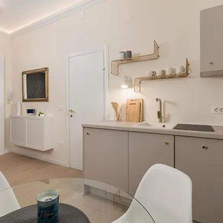Pearl Apartment